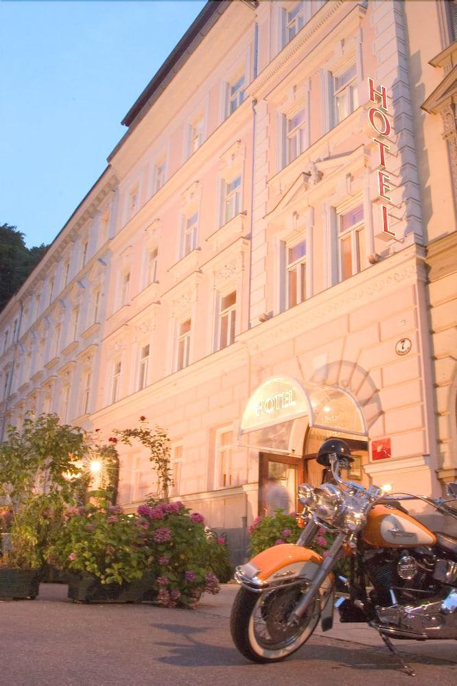 Altstadthotel Wolf-Dietrich Salzburg Bagian luar foto