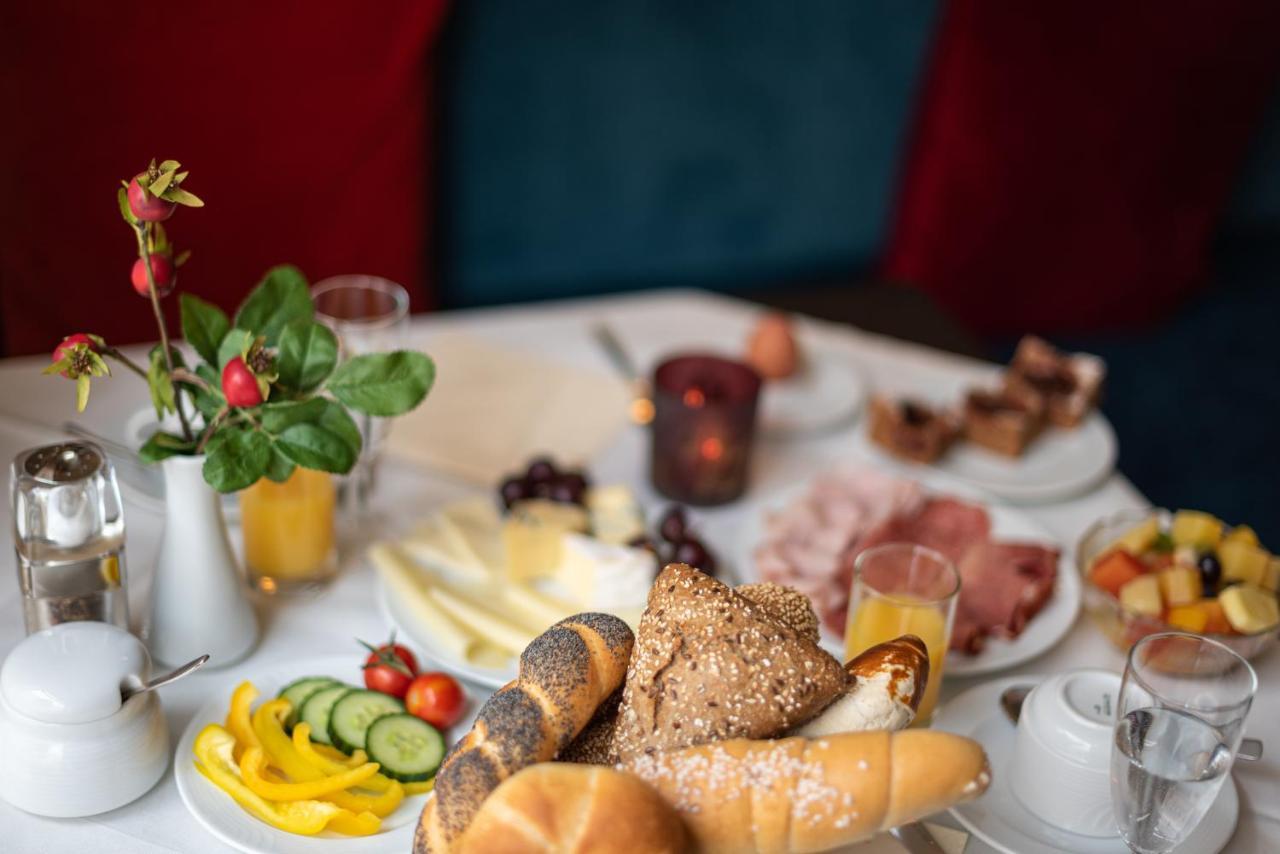 Altstadthotel Wolf-Dietrich Salzburg Bagian luar foto